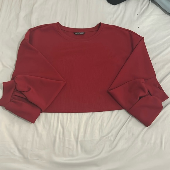 Burgundy top - Picture 1 of 2